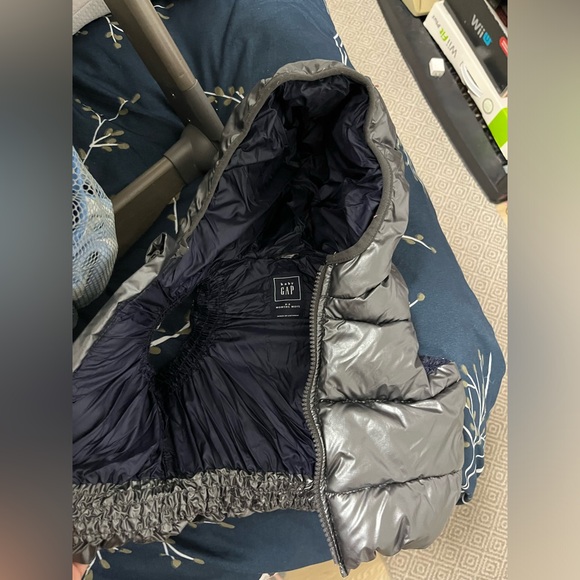 Infant 0-6 month gap vest 9.5/10 condition - Picture 3 of 4